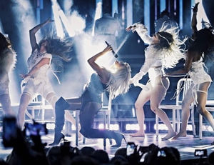 Image post by @beberexha on Instagram