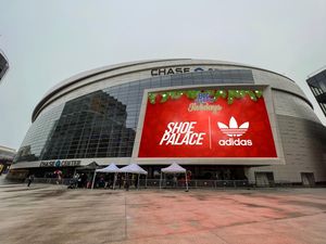 Image post by @shoepalace on Instagram