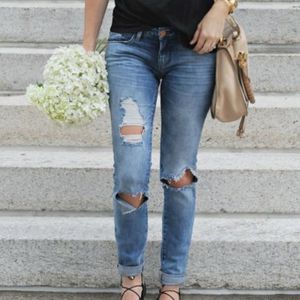 Image post by @shopoutoftown on Instagram