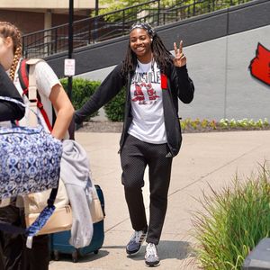 Image post by @louisvillevb on Instagram