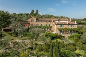 Image post by @christiesrealestate on Instagram