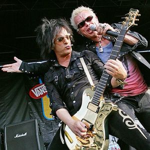 Image post by @billyidol on Instagram