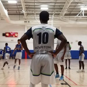 Image post by @tjfordbasketball on Instagram