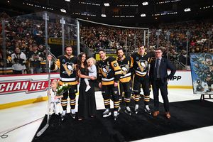 Image post by @penguins on Twitter