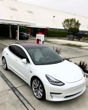 Image post by @fromwhereicharge on Instagram