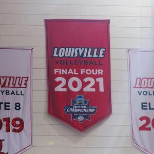 Image post by @LouisvilleVB on Twitter