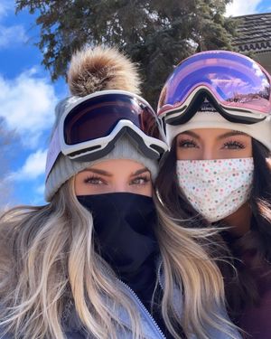 Image post by @carleyjohnstondrw on Instagram