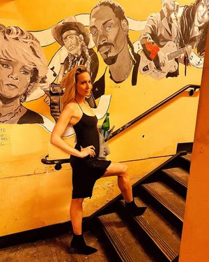 Image post by @nikkiglaser on Instagram