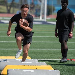 Image post by @pylon7on7 on Instagram