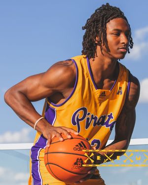 Image post by @ECUAthletics on Twitter