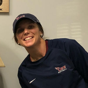 Image post by @leeusoftball on Instagram