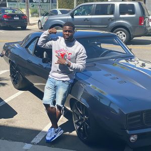Image post by @kevinhart4real on Instagram