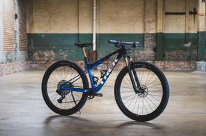 Image post by @esigrips on Instagram