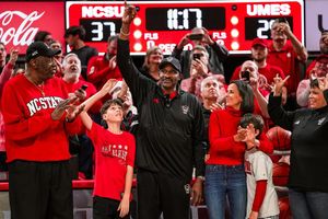 Image post by @packmensbball on Instagram