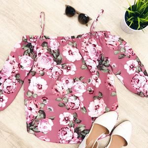 Image post by @shopoutoftown on Instagram