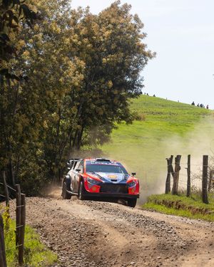 Image post by @shellmotorsport on Instagram