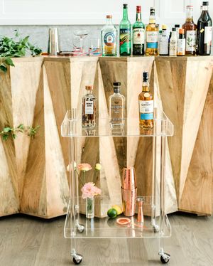 Image post by @theknot on Instagram