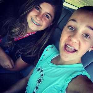 Image post by @hailiedeegan on Instagram