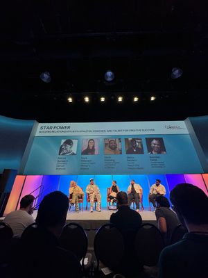 Image post by @yourgirlayedub on Twitter