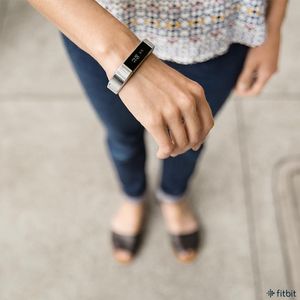 Image post by @fitbit on Instagram