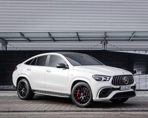 Image post by @mercedesamg on Instagram