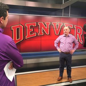 Image post by @du_hockey on Instagram