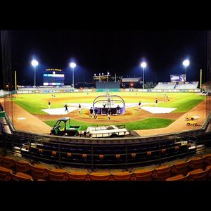 Image post by @uw_baseball on Instagram