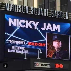 Image post by @nickyjam on Instagram