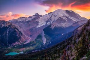 Image post by @nationalparkscollective on Instagram