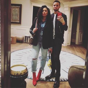 Image post by @ayeshacurry on Instagram