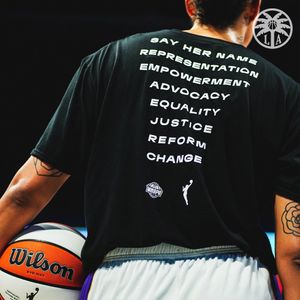 Image post by @la_sparks on Instagram