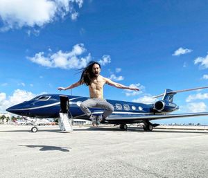 Image post by @steveaoki on Instagram