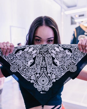 Image post by @nikela on Instagram