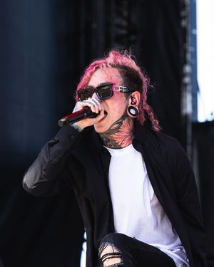 Image post by @rocksound on Instagram