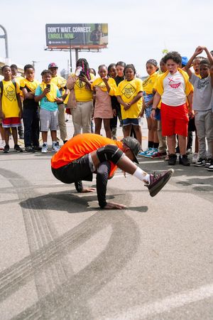 Image post by @blue_coats on Twitter