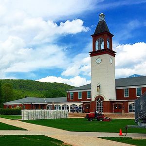 Image post by @quinnipiacu on Instagram