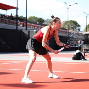 Image post by @ou_wtennis on Instagram