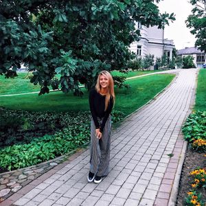 Image post by @tanya_zavadich on Instagram
