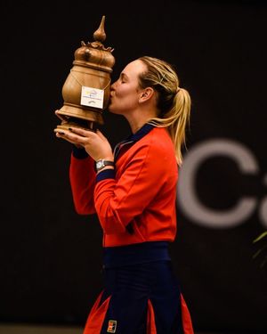Image post by @donnavekic on Instagram