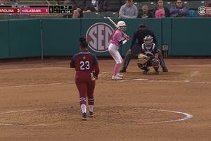 Image post by @gamecocksoftball on Instagram