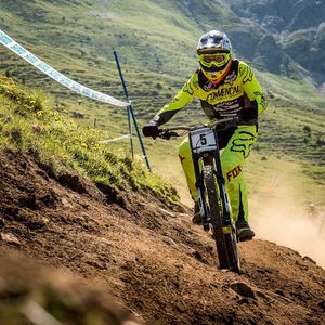 Image post by @foxmtb on Instagram