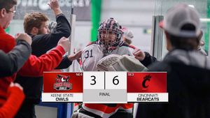 Image post by @UCIceHockey on Twitter