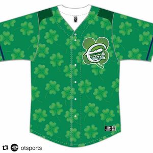 Image post by @syracusemets on Instagram