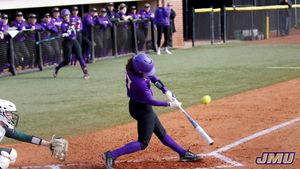 Image post by @JMUSoftball on Twitter