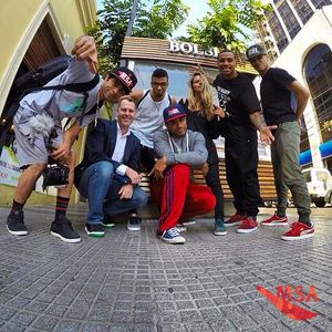Image post by @mannysantiago on Instagram