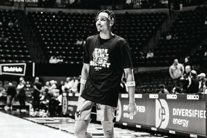 Image post by @WVUhoops on Twitter