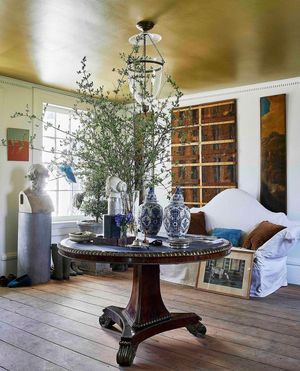 Image post by @_stay_inside on Instagram