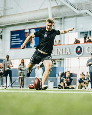Image post by @uvafootball on Instagram