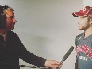 Image post by @du_hockey on Instagram