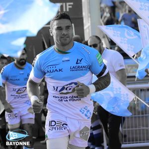Image post by @avironrugbypro on Instagram